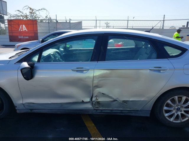 3FA6P0G71FR239161 Ford FUSION S