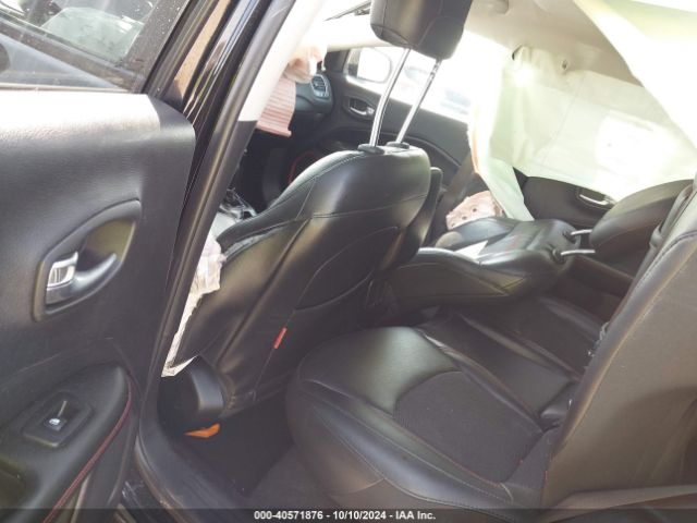 3C4NJDDB3KT665387 Jeep Compass Trailhawk 4x4