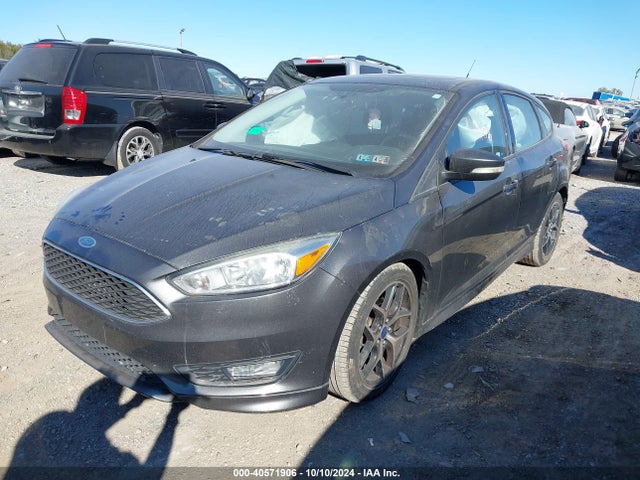 Ford FOCUS SE 2016 1FADP3K2XGL240975 Image 2