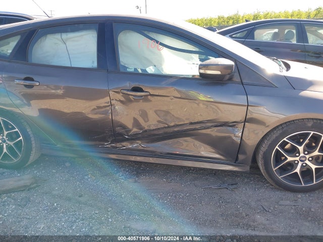 Ford FOCUS SE 2016 1FADP3K2XGL240975 Image 6