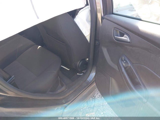 Ford FOCUS SE 2016 1FADP3K2XGL240975 Image 8