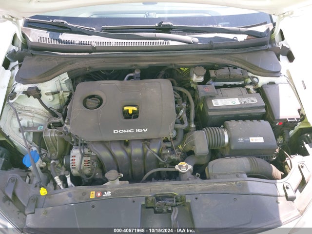 Hyundai ELANTRA SE 2017 5NPD74LF4HH172180 Image 10