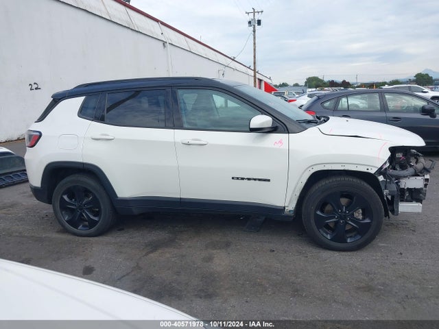 3C4NJCBBXMT587321 Jeep Compass Altitude Fwd