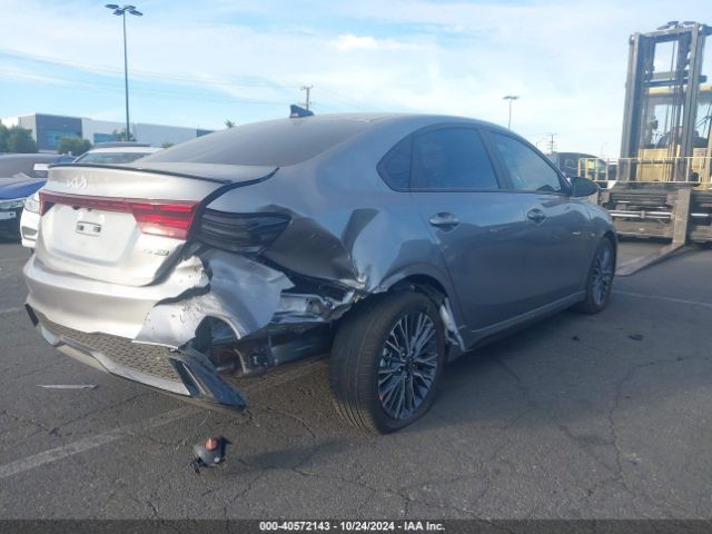 3KPF54AD1RE785329 KIA Forte Gt-line