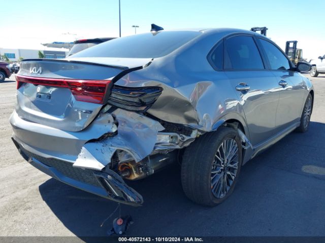 3KPF54AD1RE785329 KIA Forte Gt-line