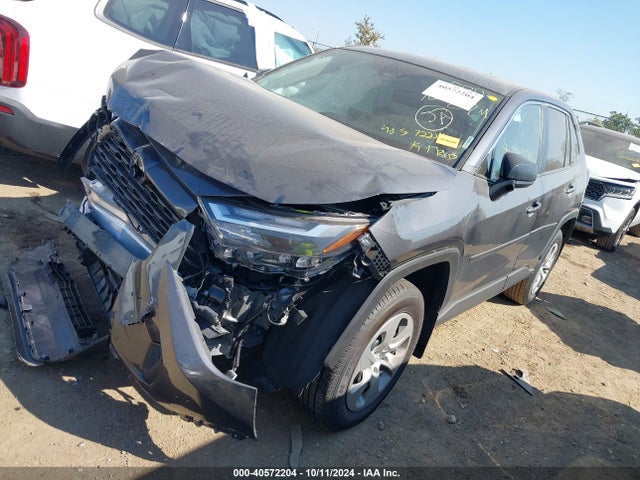 2T3H1RFV8RC267713 Toyota RAV4 LE