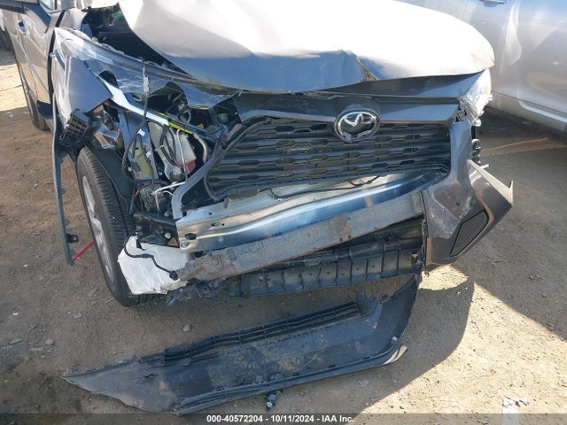 2T3H1RFV8RC267713 Toyota RAV4 LE