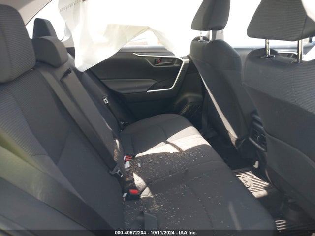 2T3H1RFV8RC267713 Toyota RAV4 LE