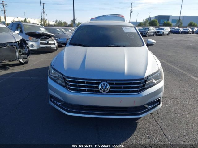 1VWLA7A34KC008998 Volkswagen Passat 2.0t Wolfsburg Edition