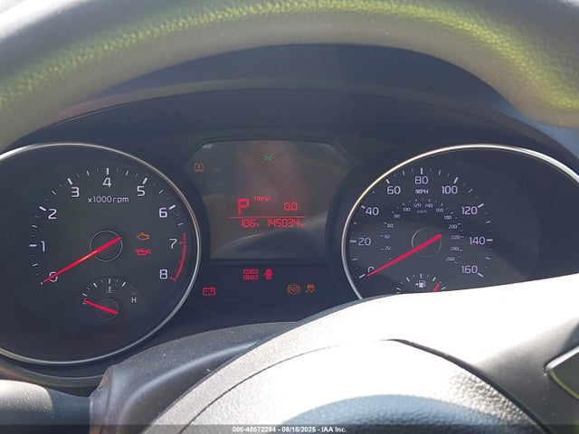 KNDMB5C15F6020621 KIA SEDONA LX