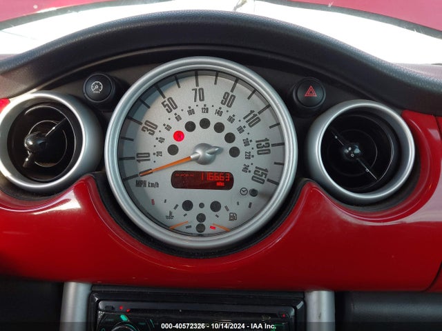 2005 MINI COOPER S WMWRH33455TF80903 Photo 6