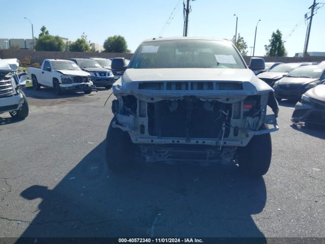 5TFRY5F13KX253370 Toyota Tundra Sr5 5.7l V8