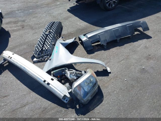 5TFRY5F13KX253370 Toyota Tundra Sr5 5.7l V8