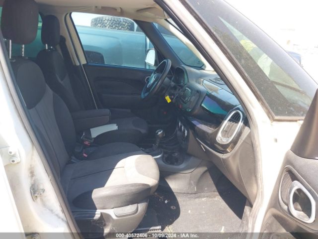2016 FIAT 500L ZFBCFADH0GZ037575 Photo 4