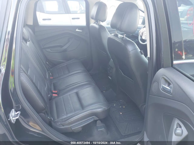 1FMCU0J91EUB60110 Ford Escape Titanium