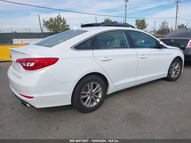 Hyundai SONATA SE 2016 5NPE24AF0GH267162 Image 4