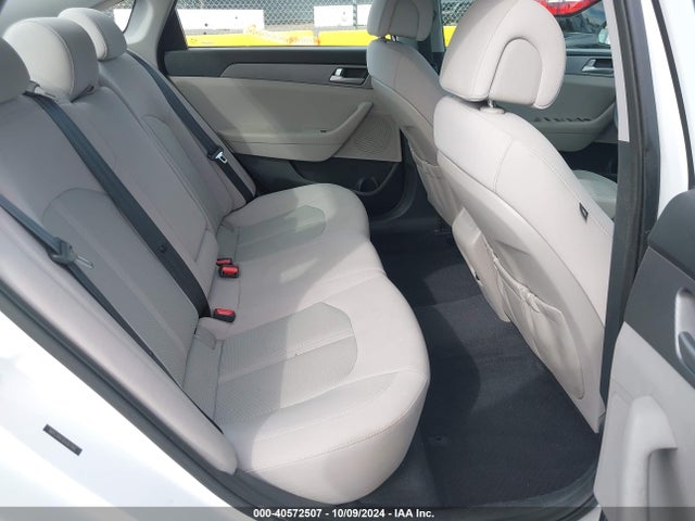 Hyundai SONATA SE 2016 5NPE24AF0GH267162 Image 8