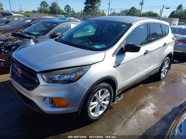 Ford ESCAPE S 2018 1FMCU0F73JUB53483 Image 2