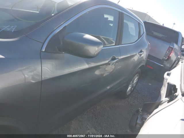 JN1BJ1CP4HW014015 Nissan Rogue Sport S