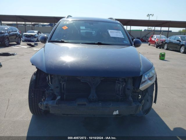 WVGAV7AX1GW579609 Volkswagen TIGUAN S