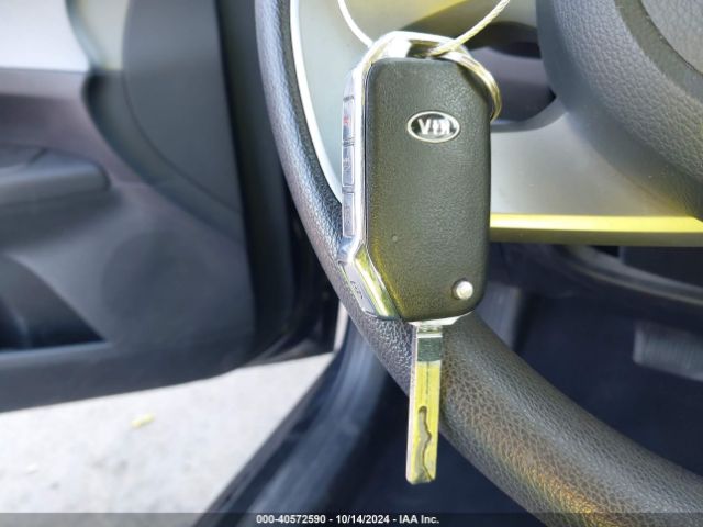 3KPF24ADXKE114885 KIA Forte Lxs