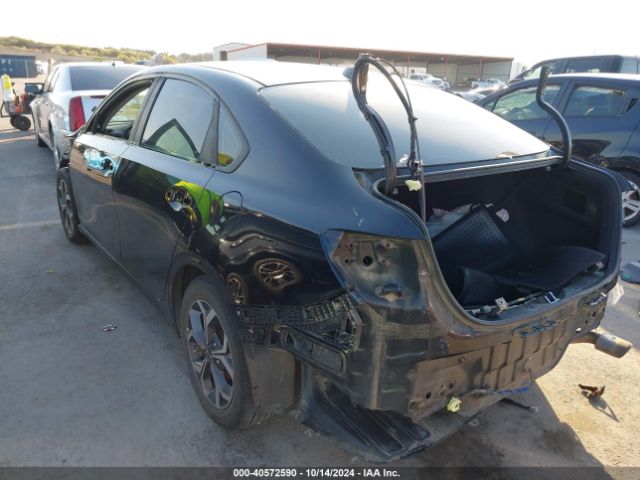 3KPF24ADXKE114885 KIA Forte Lxs