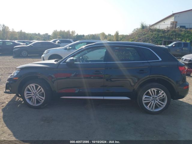 WA1CNAFY2J2207099 Audi Q5 2.0t Premium/2.0t Tech Premium
