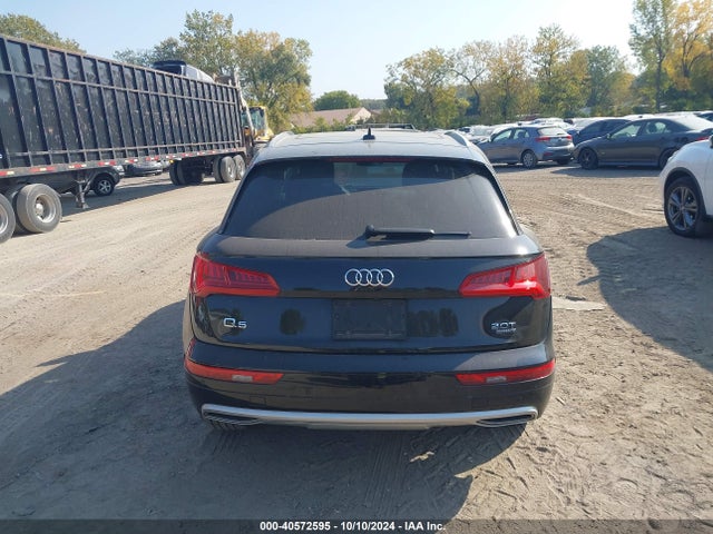 WA1CNAFY2J2207099 Audi Q5 2.0t Premium/2.0t Tech Premium
