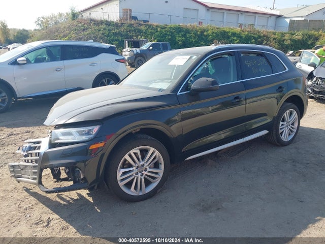 WA1CNAFY2J2207099 Audi Q5 2.0t Premium/2.0t Tech Premium