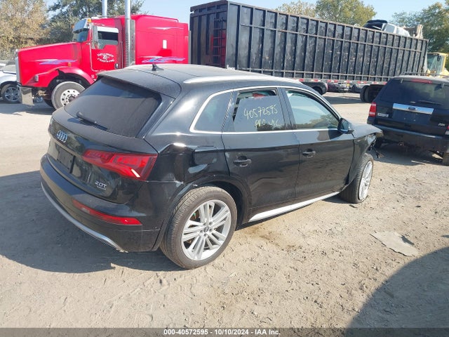 WA1CNAFY2J2207099 Audi Q5 2.0t Premium/2.0t Tech Premium