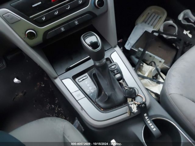 5NPD84LF1JH305092 Hyundai ELANTRA SEL