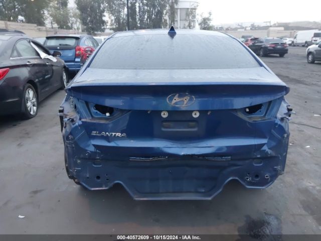 5NPD84LF1JH305092 Hyundai ELANTRA SEL