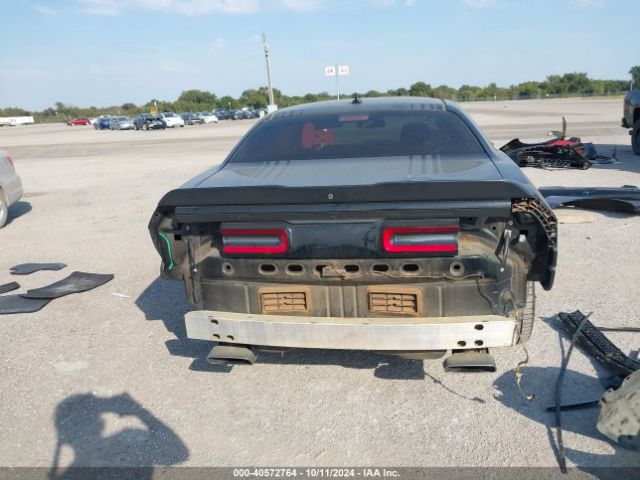 2C3CDZFJ5GH345136 Dodge Challenger 392 Hemi Scat Pack Shaker