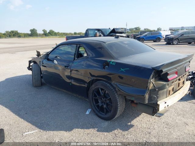 2C3CDZFJ5GH345136 Dodge Challenger 392 Hemi Scat Pack Shaker