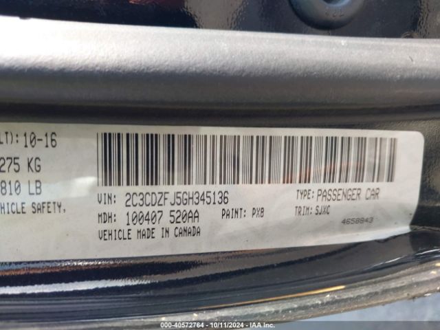 2C3CDZFJ5GH345136 Dodge Challenger 392 Hemi Scat Pack Shaker