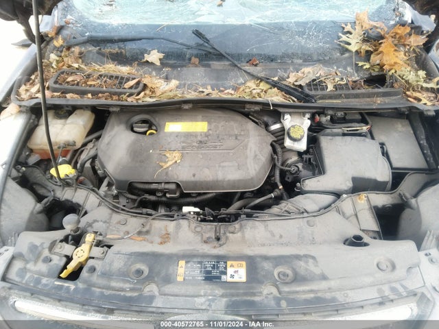 1FMCU0GX6GUA81315 Ford ESCAPE SE