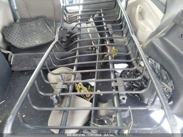1FMCU0GX6GUA81315 Ford ESCAPE SE