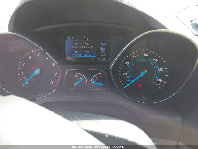 1FMCU0GX6GUA81315 Ford ESCAPE SE