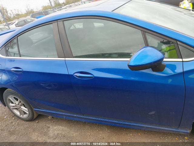 Chevrolet Cruze Lt Auto 2018 1G1BE5SM0J7191315 Image 12