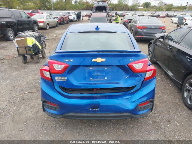 Chevrolet Cruze Lt Auto 2018 1G1BE5SM0J7191315 Image 15