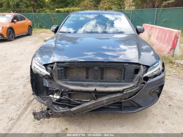 7JRA22TM6KG017793 Volvo S60 T6 R-design