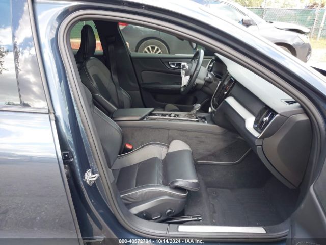 7JRA22TM6KG017793 Volvo S60 T6 R-design