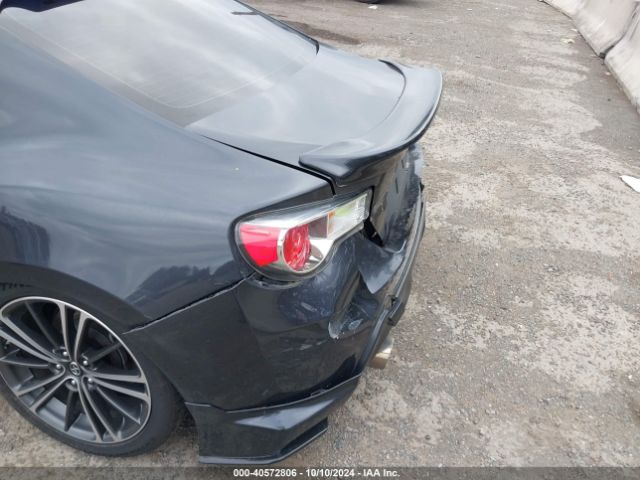 JF1ZNAA11F9708693 Scion FR-S