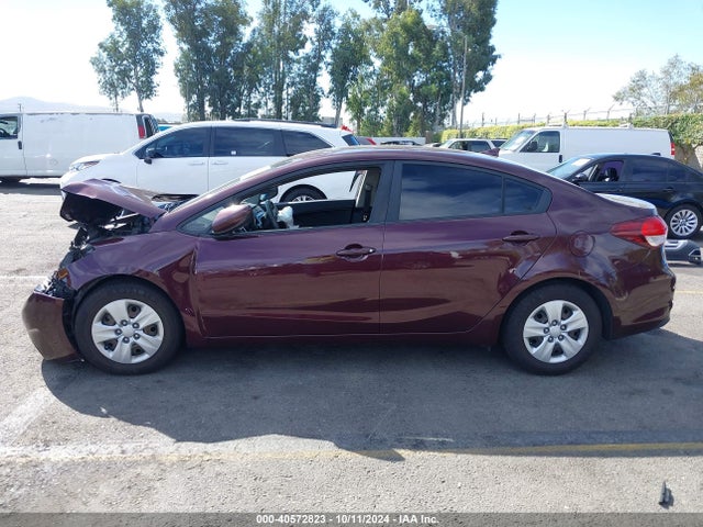 3KPFK4A7XJE265797 KIA FORTE LX