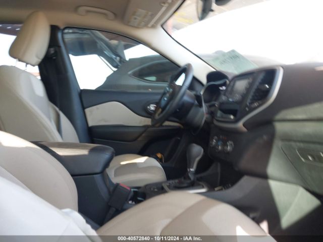 1C4PJLAB7GW272968 Jeep Cherokee Sport