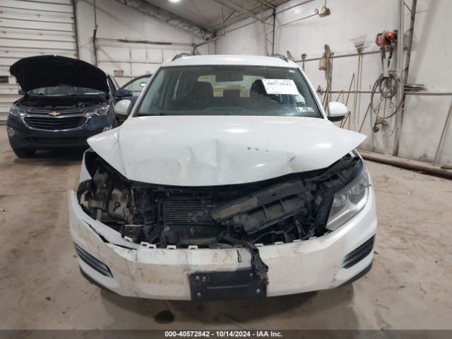 WVGBV7AX2FW609137 Volkswagen TIGUAN S