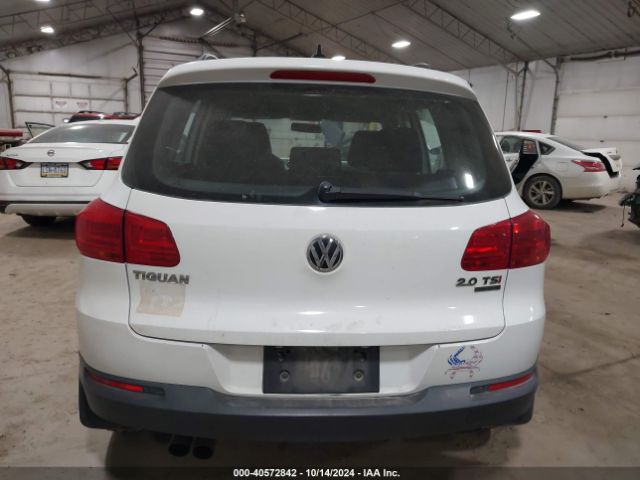 WVGBV7AX2FW609137 Volkswagen TIGUAN S