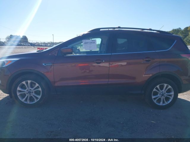 1FMCU9GD9JUA09199 Ford ESCAPE SE