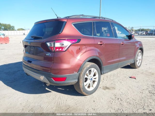 1FMCU9GD9JUA09199 Ford ESCAPE SE