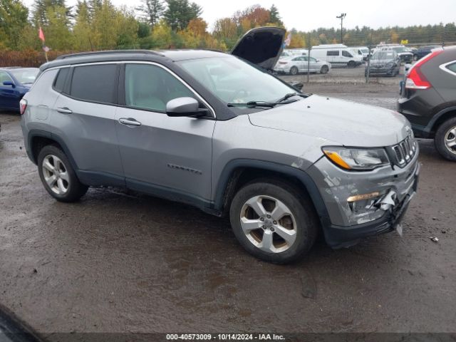 3C4NJDBB5JT114914 Jeep Compass Latitude 4x4